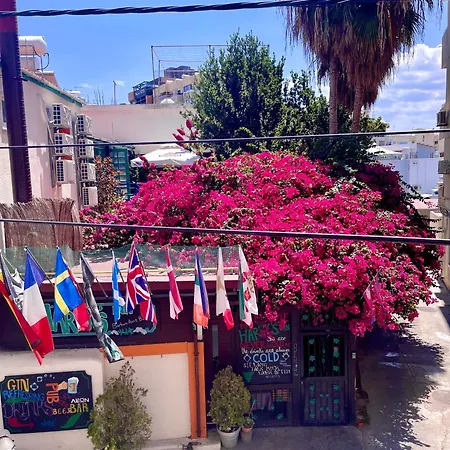 Studio * 라르나카